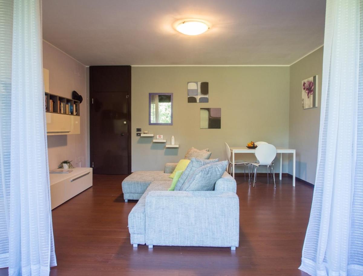 Casa Vacanze Tigli 312 Basiglio Kültér fotó